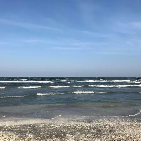 Garsoniera Two Ira Beach